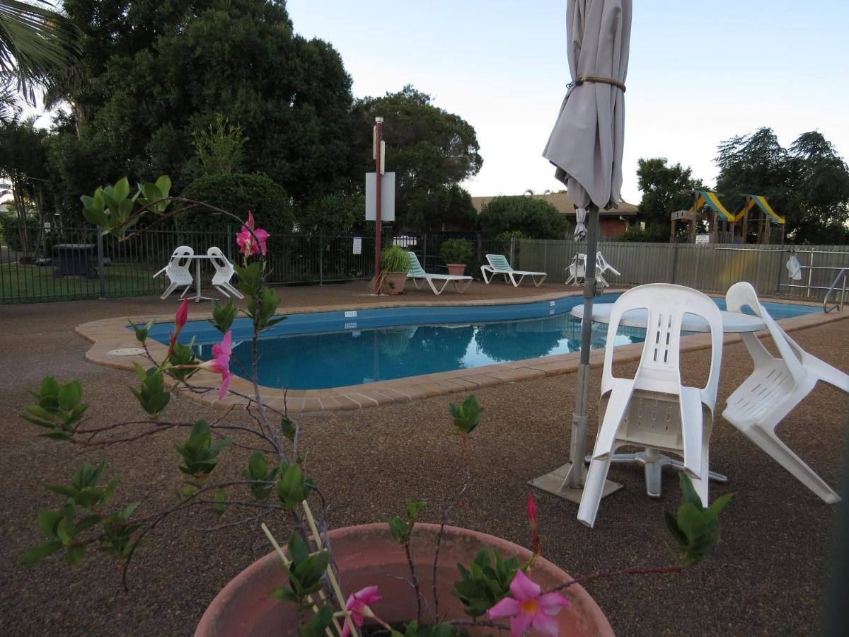 Bundaberg East Cabin And Tourist Park Exteriör bild